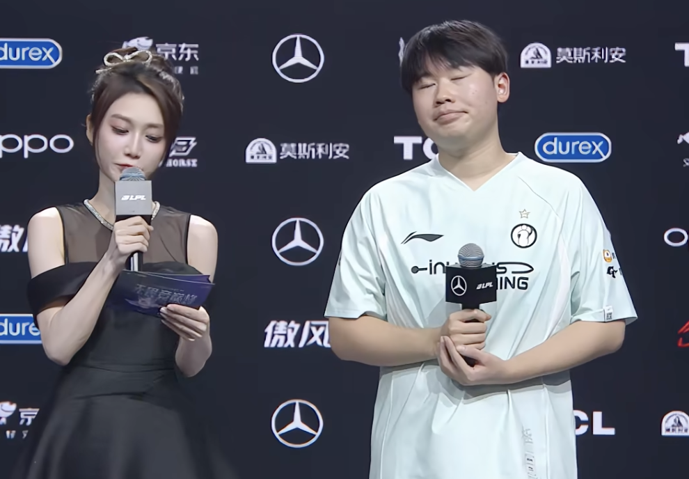 Wei：感觉还能在进步；会尽量让大家看比赛时不用提心吊胆