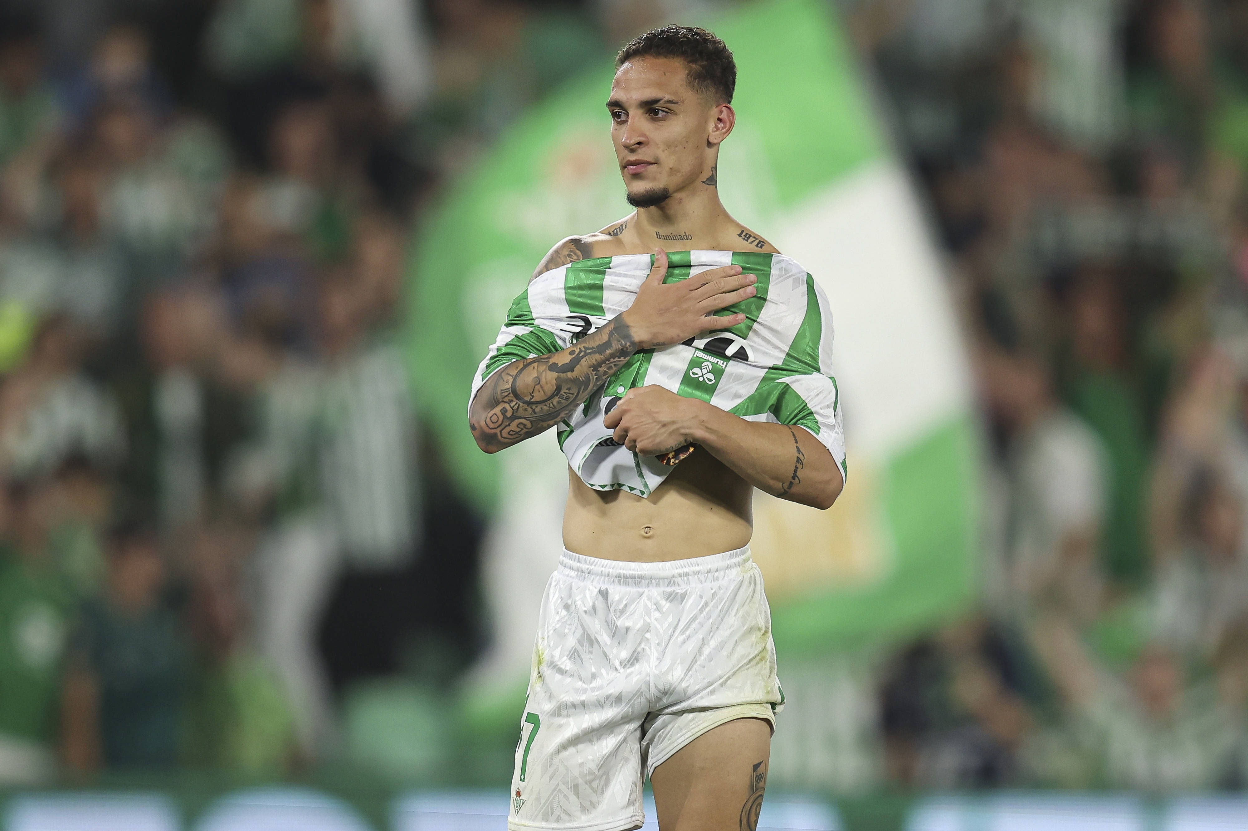 mk体育官网-颤抖吧！阿斯：安东尼对阵莱万特将会首发 但4个月没踢球状态未知