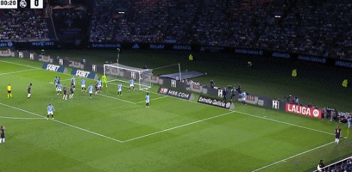 1693006651854043992.gif 头球一比0.gif