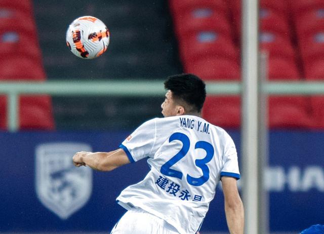 【中超】罗竞传射叶楚贵点射 广州城1比4不敌沧州